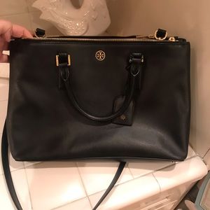 Tory Burch Robinson Large satchel! Excellent con.